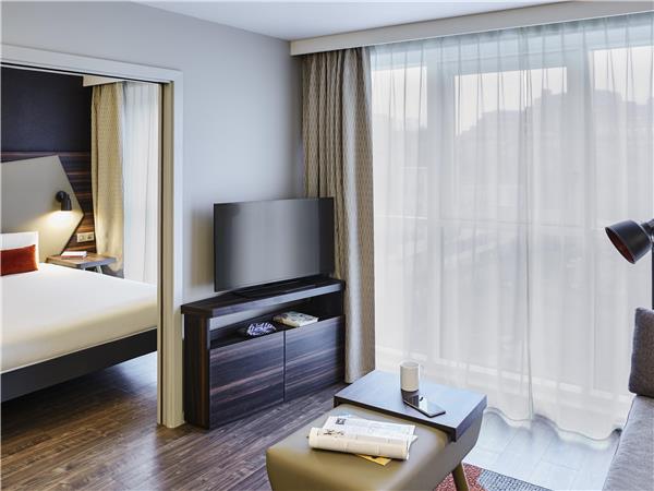 Large apartment with 1 bedroom for 4 persons