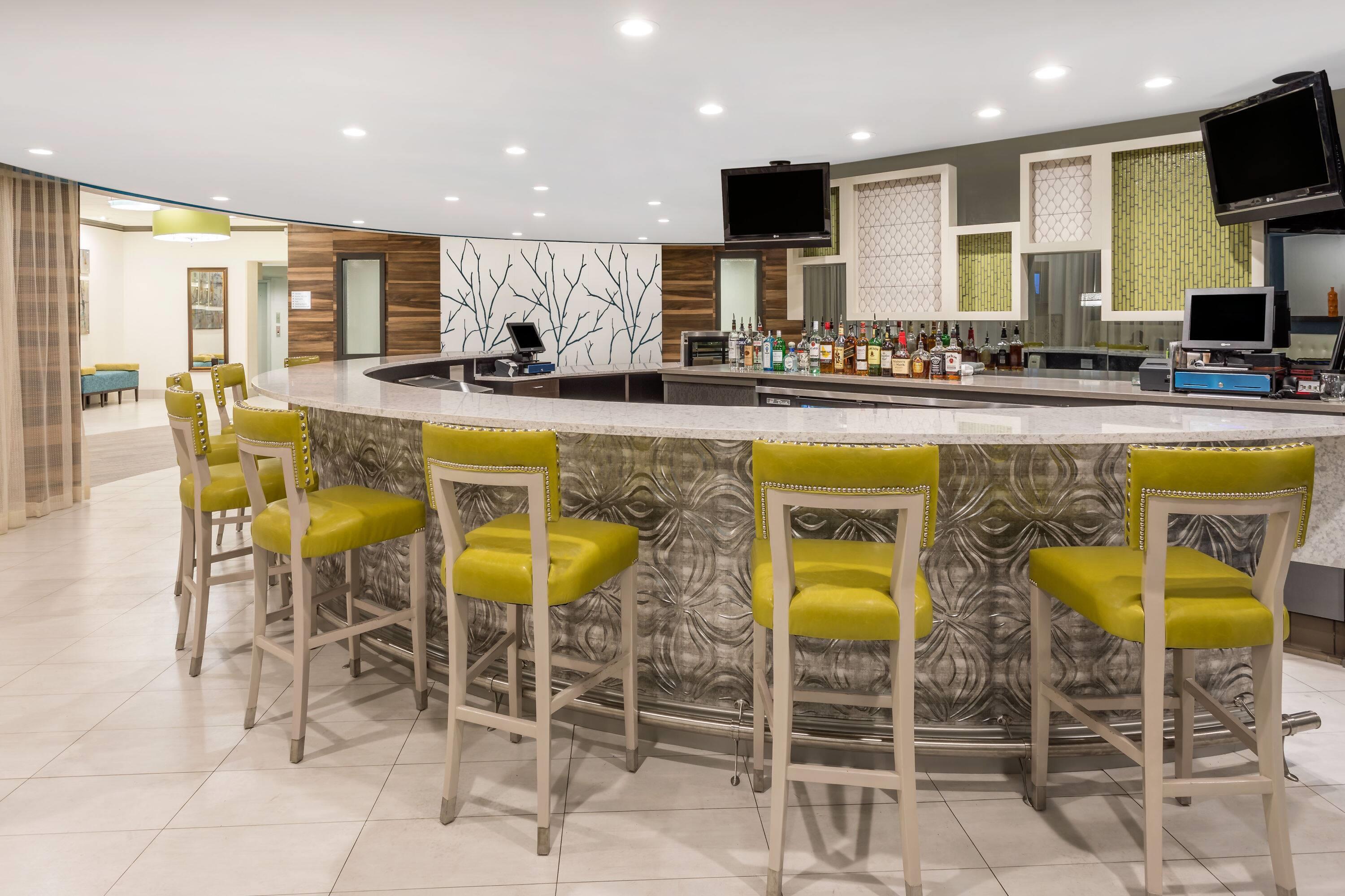 BarLounge | Wyndham Garden Summerville