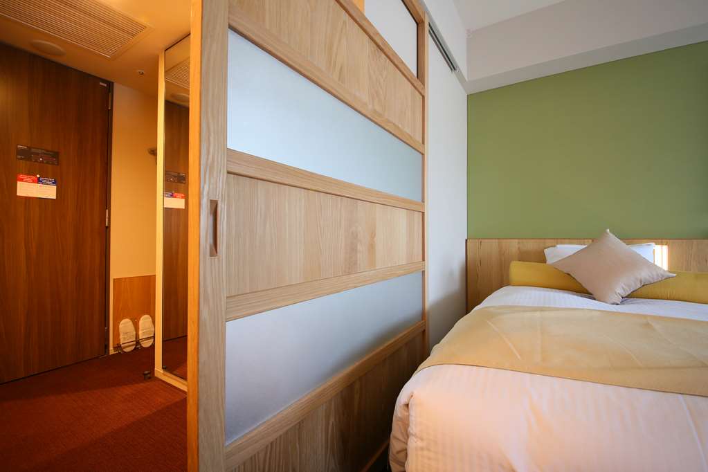 HOTEL GRACERY SHINJUKU-guestroom-Guest Room,On-Site.jpg