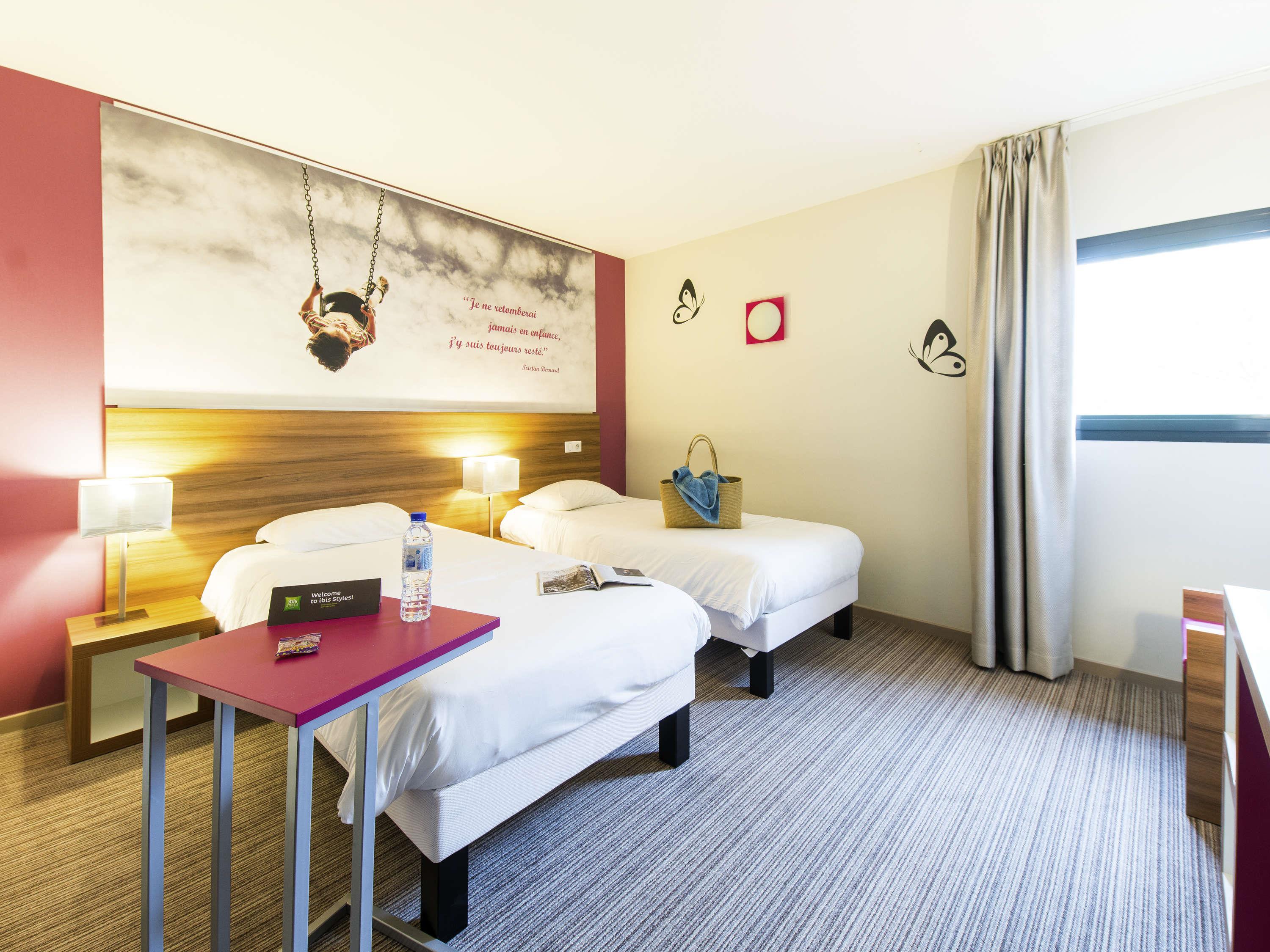 ibis Styles Castres - Tap to explore photos