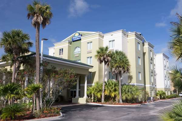 Exterior view - Days Inn Fort Pierce - I-95, Exit 129