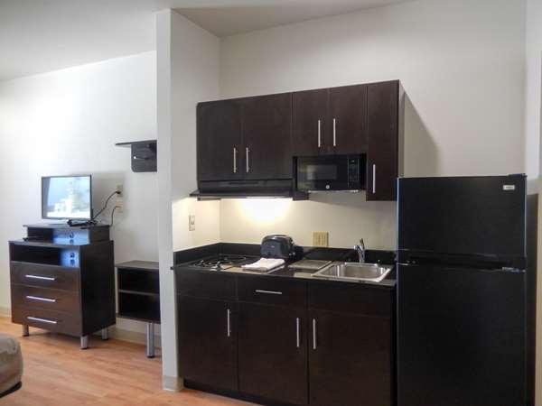  - Studio 6 Extended Stay Hotel Yukon - I-40, Exit 138A & 139B
