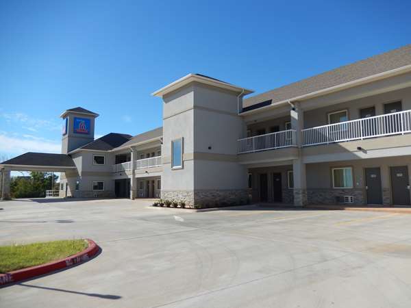 Exterior view - Studio 6 Extended Stay Hotel Yukon - I-40, Exit 138A & 139B