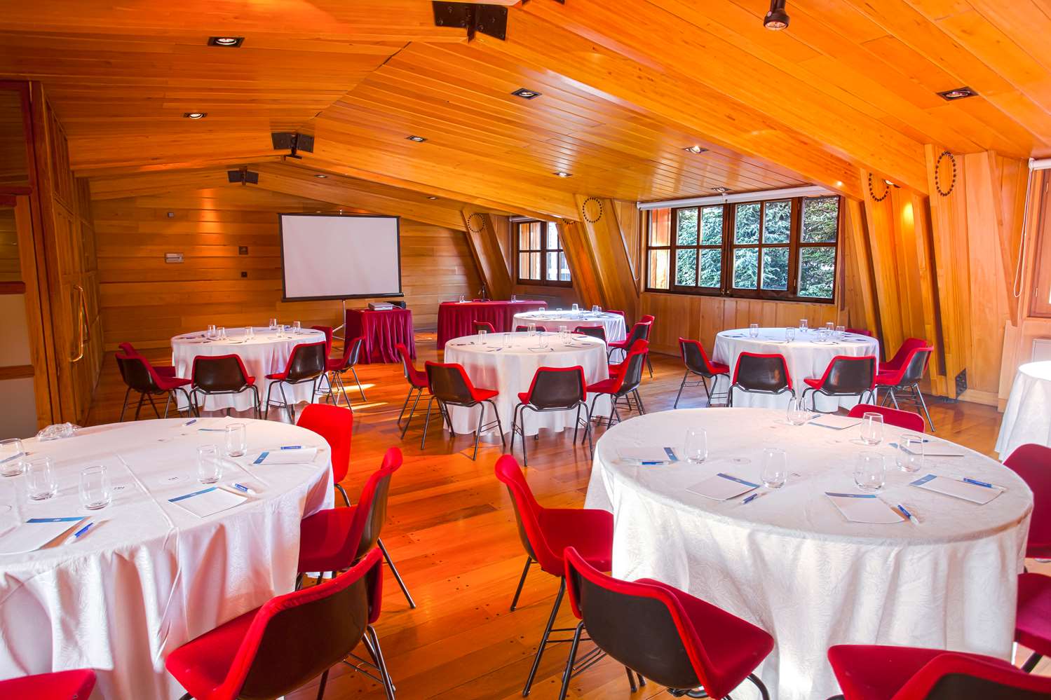 Hotel NH Bariloche Edelweiss | BestDay.com