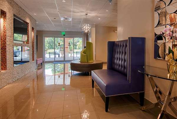  - Days Inn & Suites Bonita Springs - I-75, Exit 116