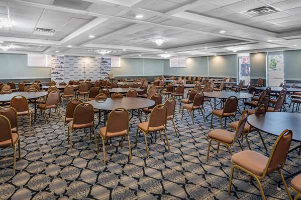  - Wyndham Garden Hotel Kenosha