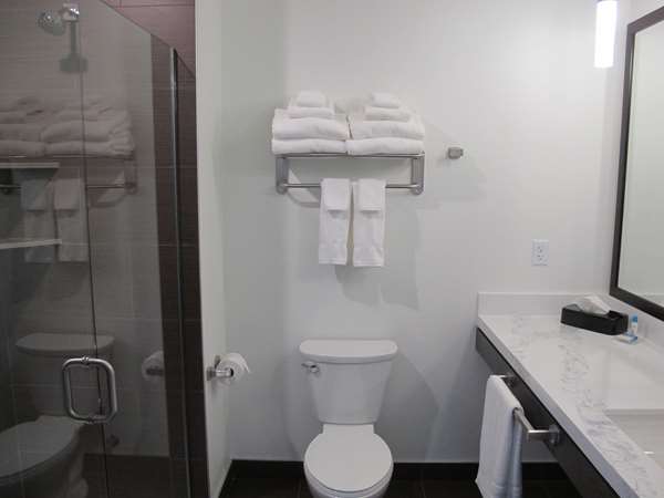  - Best Western Plus Peppertree Nampa Civic Center Inn
