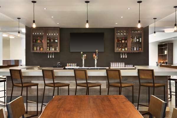 Bar - Best Western Plus Peppertree Nampa Civic Center Inn