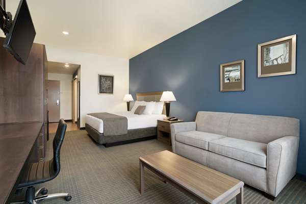  - Best Western Plus Peppertree Nampa Civic Center Inn