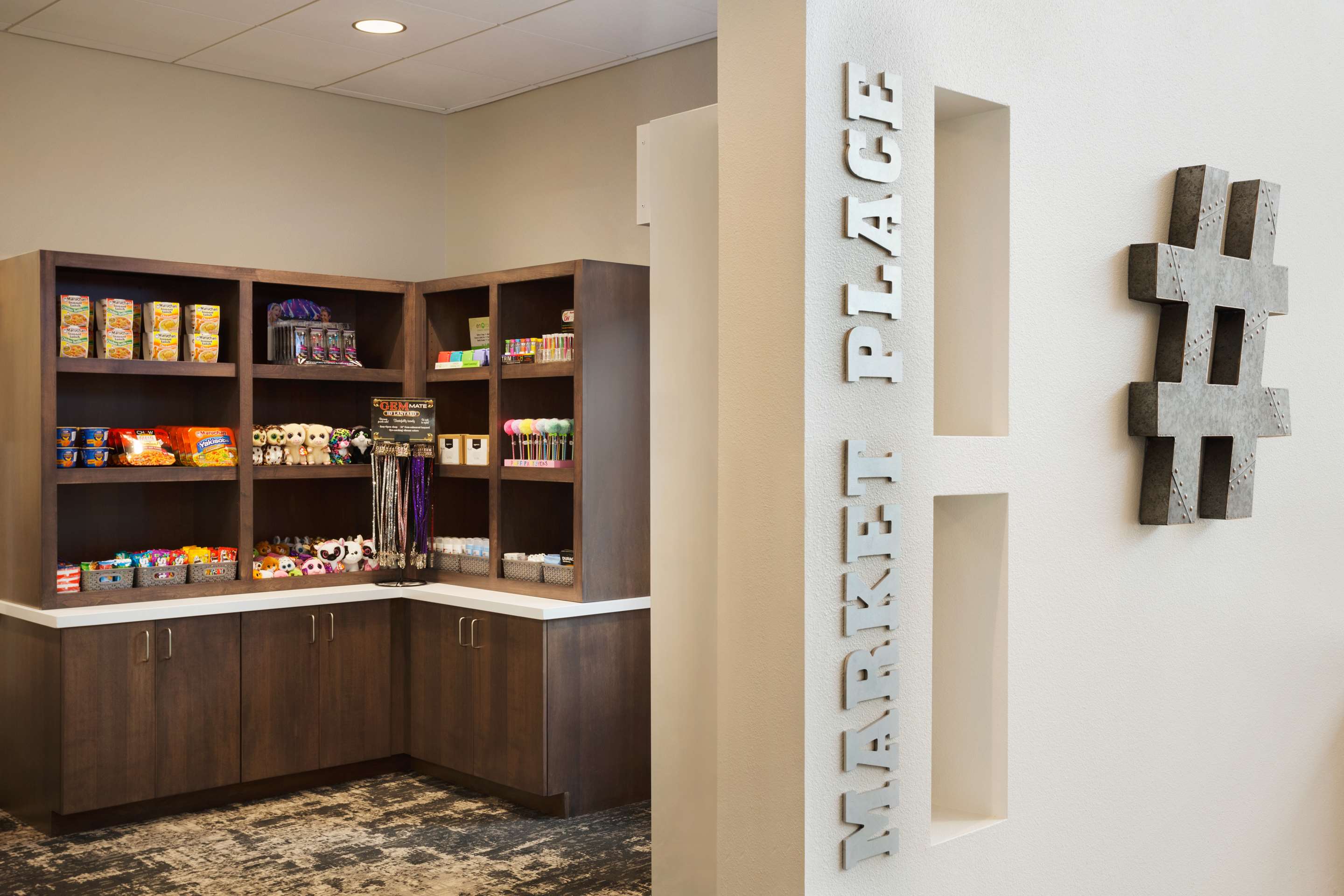 Sundry Shop | Best Western Plus Peppertree Nampa Civic Center Inn