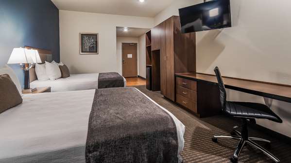  - Best Western Plus Peppertree Nampa Civic Center Inn