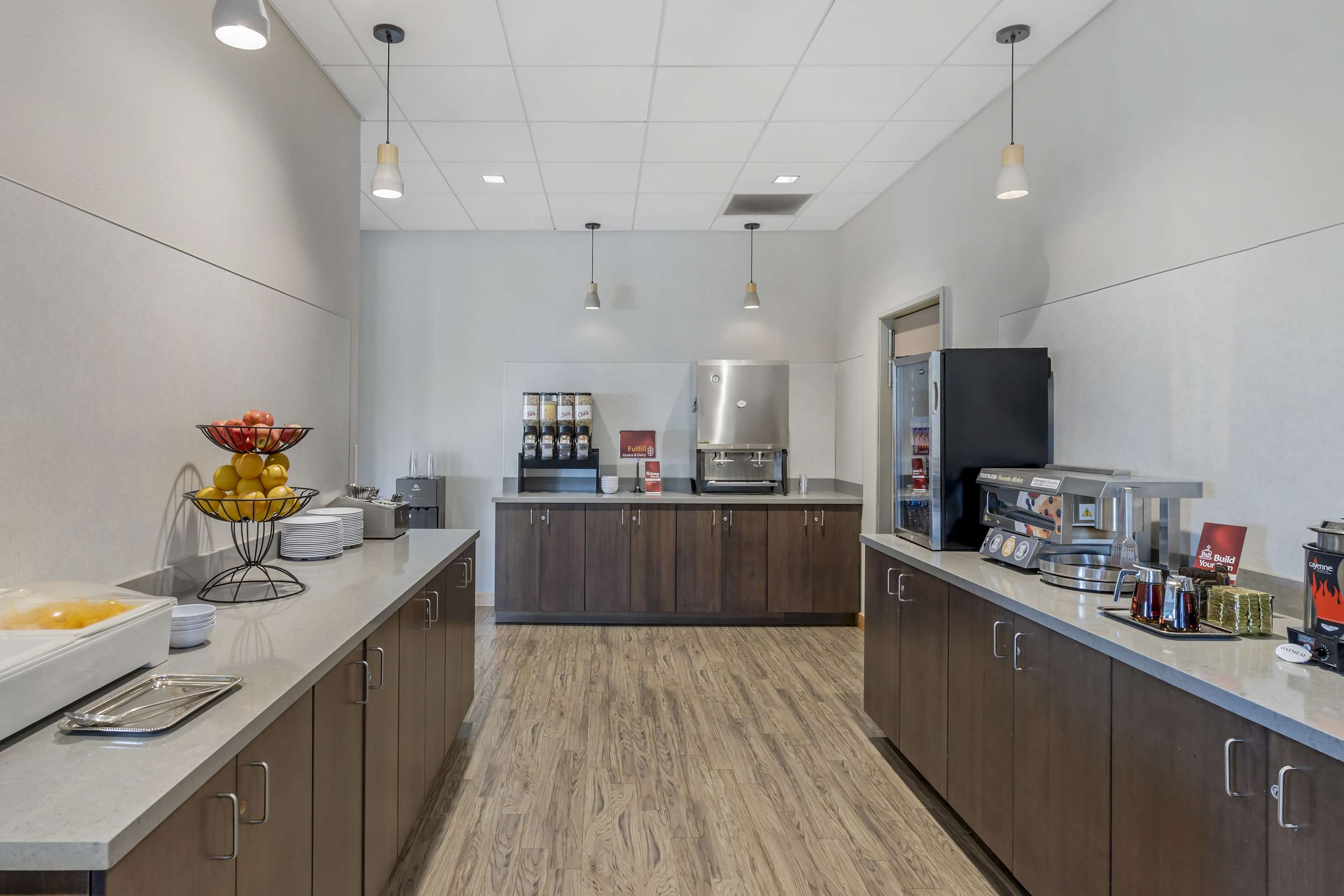 Breakfast Area | Best Western Plus Peppertree Nampa Civic Center Inn
