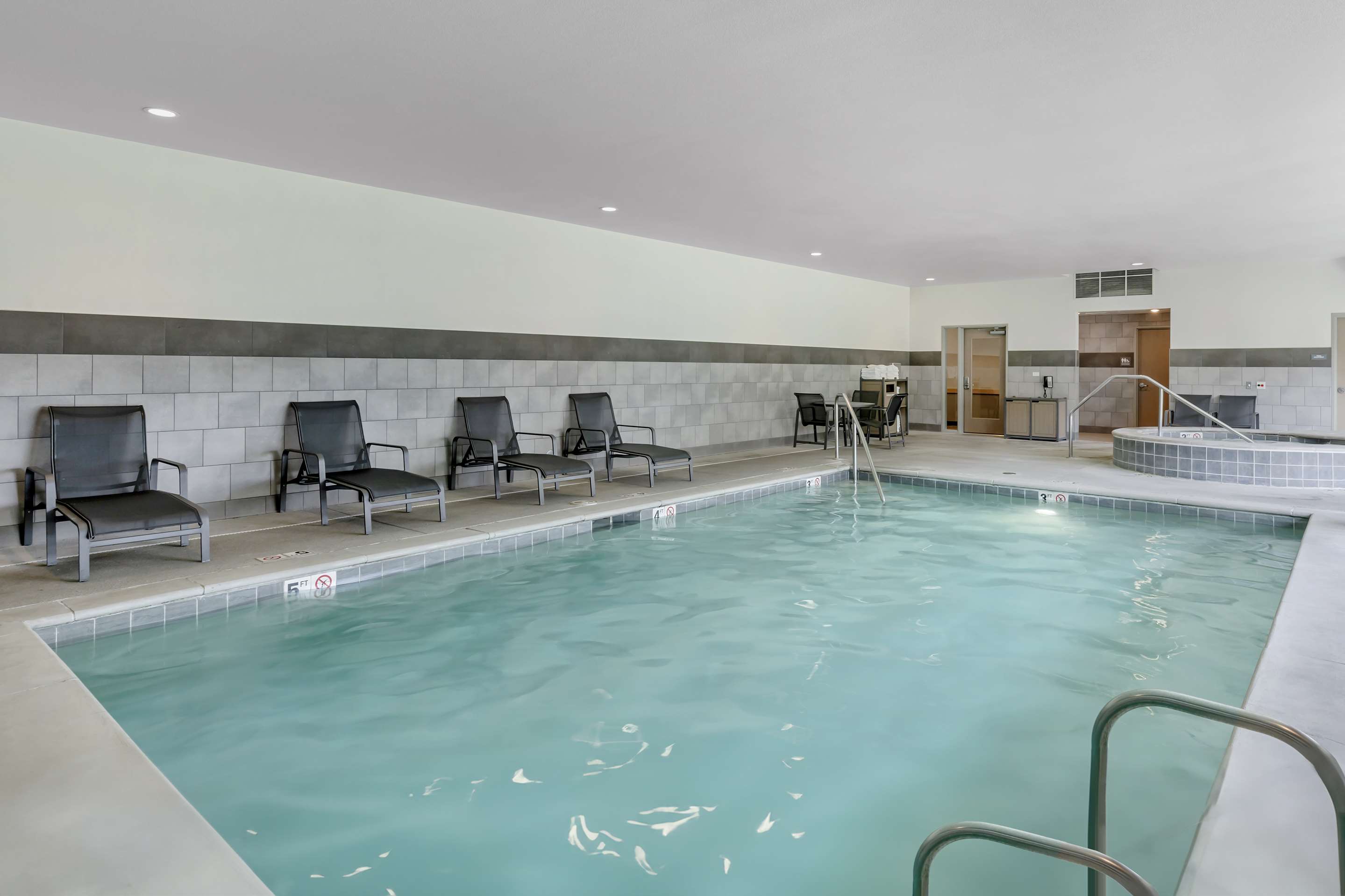 Indoor Pool | Best Western Plus Peppertree Nampa Civic Center Inn