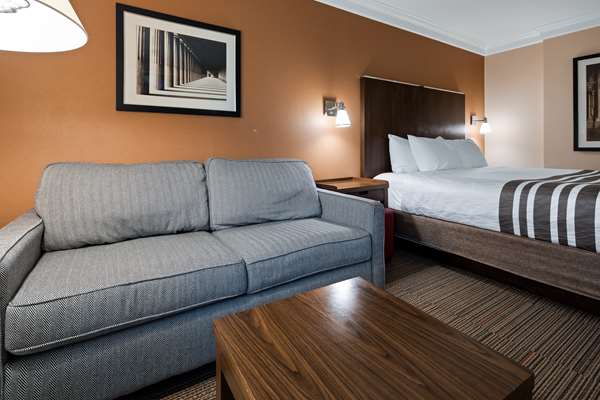  - Best Western Plus Waterloo Hotel