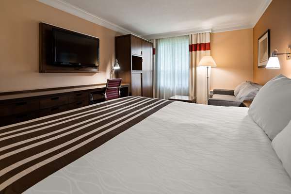 - Best Western Plus Waterloo Hotel