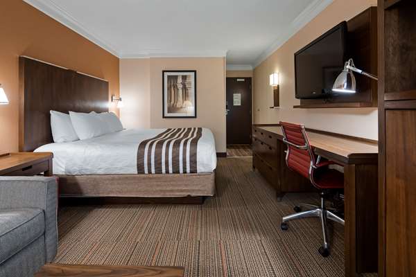  - Best Western Plus Waterloo Hotel