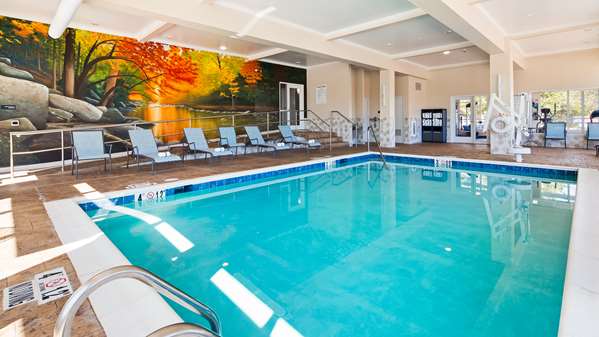 Pool - Best Western Gettysburg Hotel