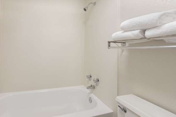  - Baymont Inn & Suites Woodruff Road Greenville - I-85, Exit 51