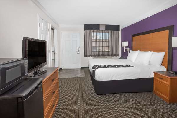  - Baymont Inn & Suites Woodruff Road Greenville - I-85, Exit 51
