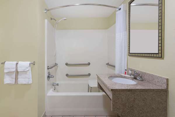  - Super 8 Hotel Montgomery - I-65, Exit 168