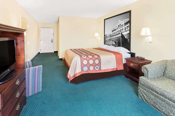  - Super 8 Hotel Montgomery - I-65, Exit 168
