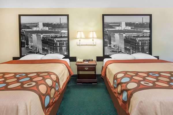  - Super 8 Hotel Montgomery - I-65, Exit 168