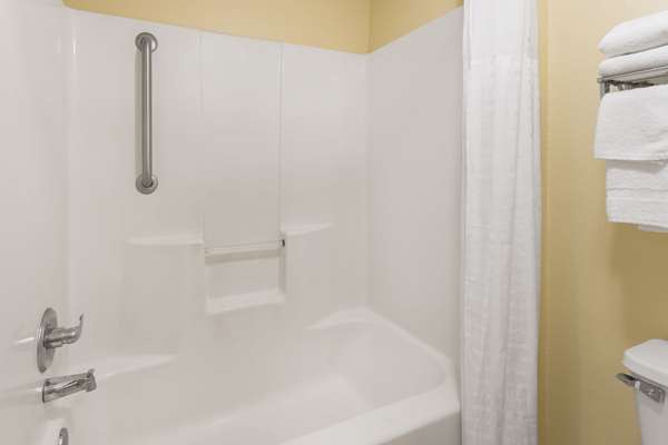  - Super 8 Hotel Montgomery - I-65, Exit 168