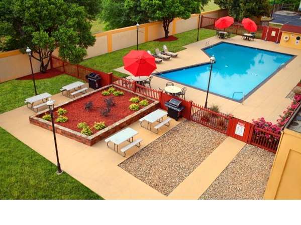 Exterior view - District 3 Hotel Downtown Chattanooga - I-24, Exit 178