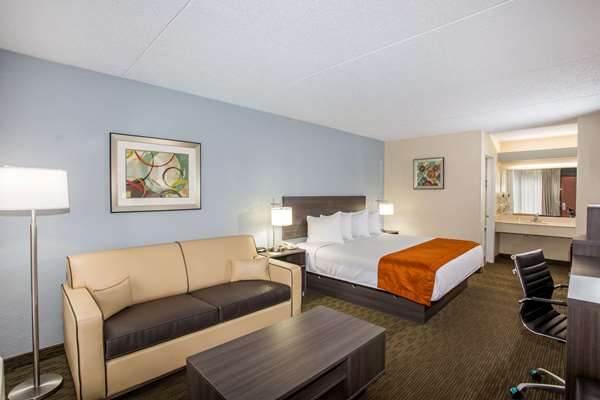 Suite - Days Inn Suites Airport Orlando