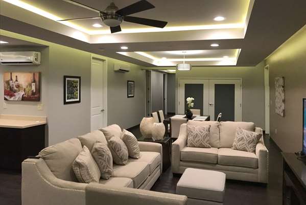 Suite - Days Inn Port Arthur