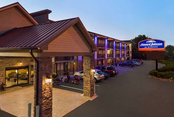 Exterior view - Howard Johnson Hotel Pigeon Forge