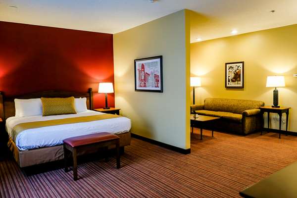 Suite - Best Western Plus Dutch Haus Inn & Suites Columbiana