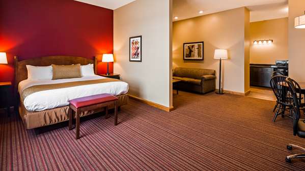 Suite - Best Western Plus Dutch Haus Inn & Suites Columbiana