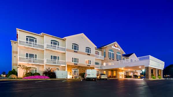 Exterior view - Best Western Plus Dutch Haus Inn & Suites Columbiana