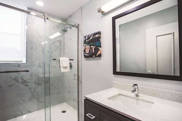  - La Quinta Inn & Suites Downtown Baltimore