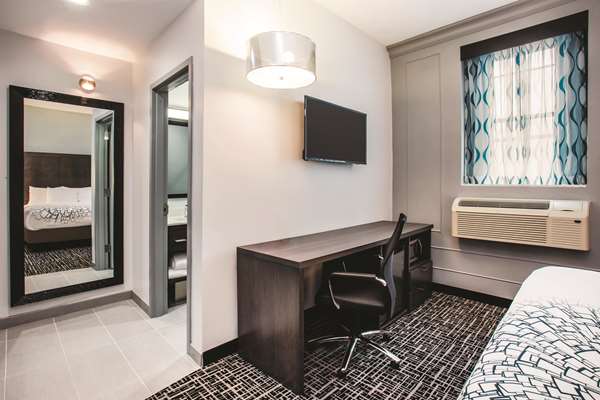  - La Quinta Inn & Suites Downtown Baltimore