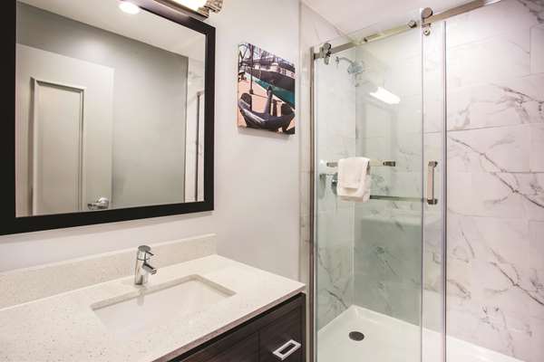  - La Quinta Inn & Suites Downtown Baltimore