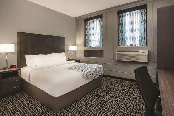  - La Quinta Inn & Suites Downtown Baltimore