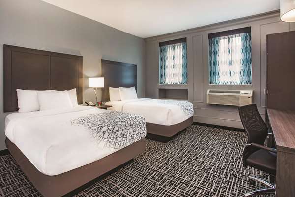  - La Quinta Inn & Suites Downtown Baltimore