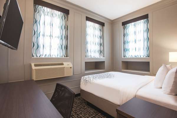  - La Quinta Inn & Suites Downtown Baltimore