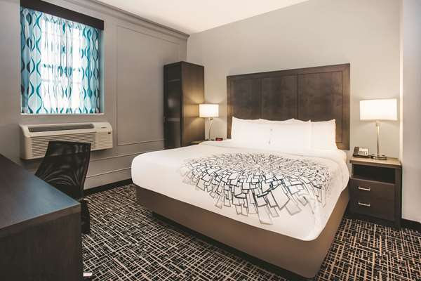  - La Quinta Inn & Suites Downtown Baltimore