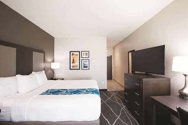  - La Quinta Inn & Suites Broken Arrow
