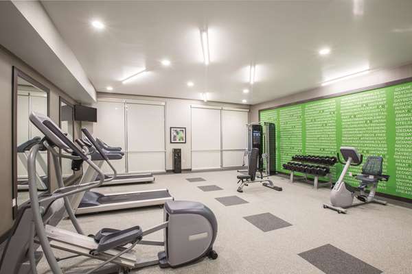 Fitness/ Exercise Room - La Quinta Inn & Suites Broken Arrow