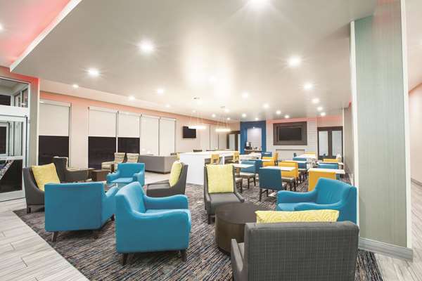  - La Quinta Inn & Suites Broken Arrow