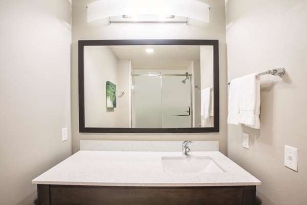  - La Quinta Inn & Suites Broken Arrow