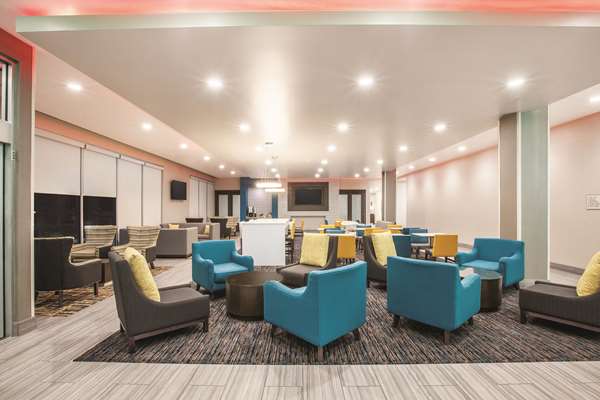  - La Quinta Inn & Suites Broken Arrow