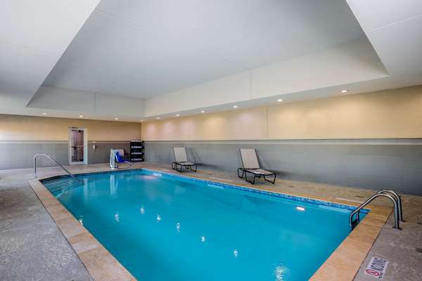Pool - La Quinta Inn & Suites Cypress