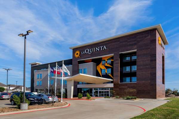 Exterior view - La Quinta Inn & Suites Cypress