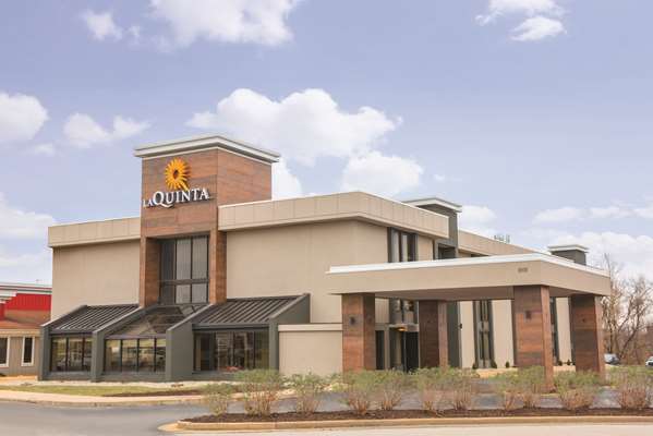 Exterior view - La Quinta Inn & Suites Festus