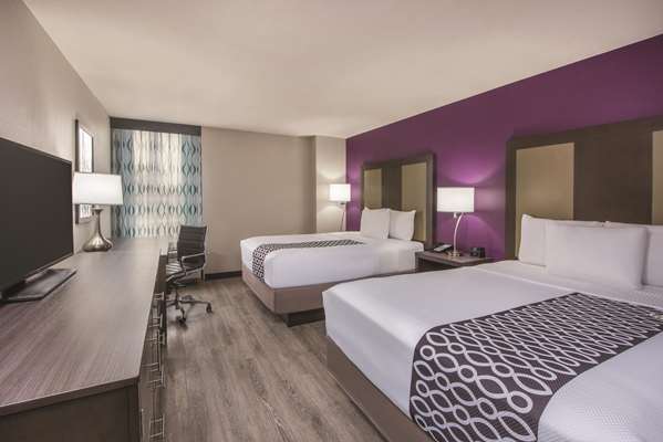  - La Quinta Inn & Suites Festus